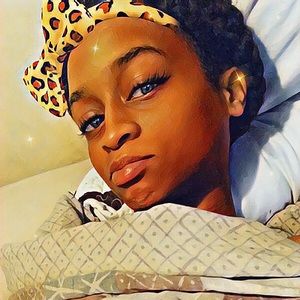 Meet your Posher, Danasia